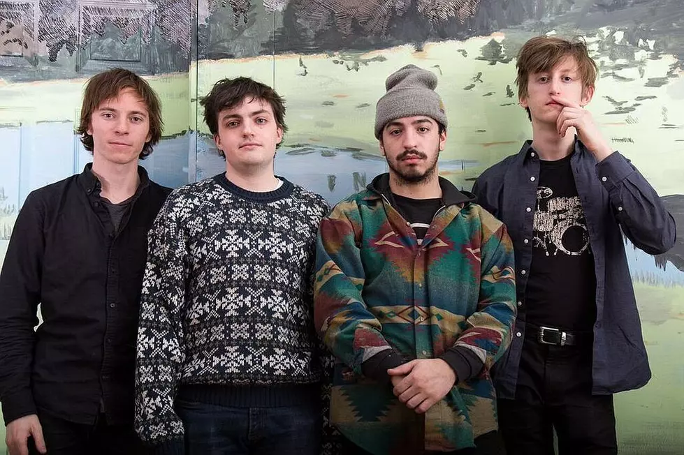 How Weezer, Deerhoof and Marked Men Made a ‘#1 Hit Single’ for Cende